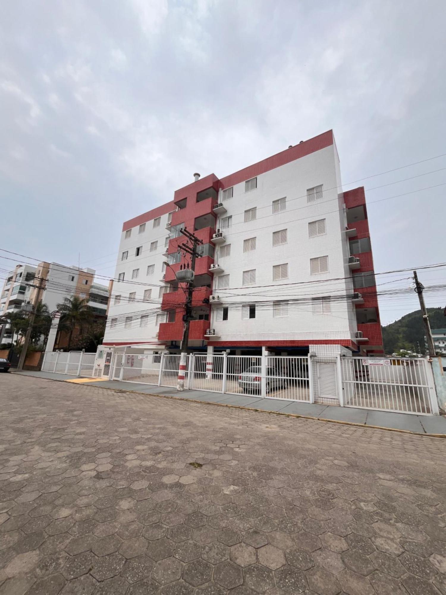 Praia Das Toninhas - Rubi Apto 408 Убатуба Экстерьер фото